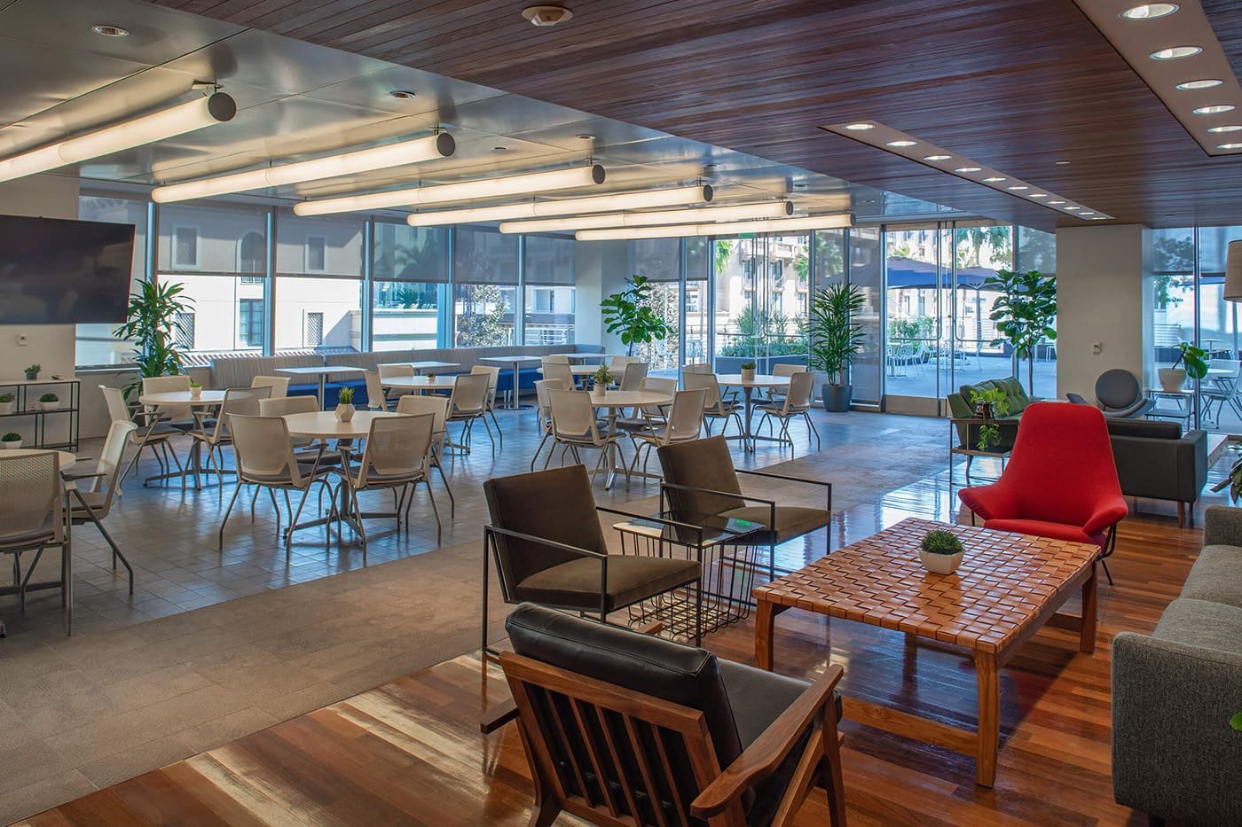 CREP Photography Los Angeles - Corporate cafeteria interior commercial photography IMAGE369